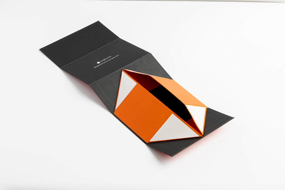Foldable Box with Magnetic Closure