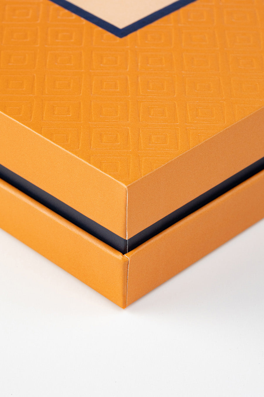 Shoulder Square Chocolate Box-05